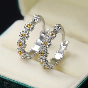 Sterling Silver Daisy Flower Hoop Earrings